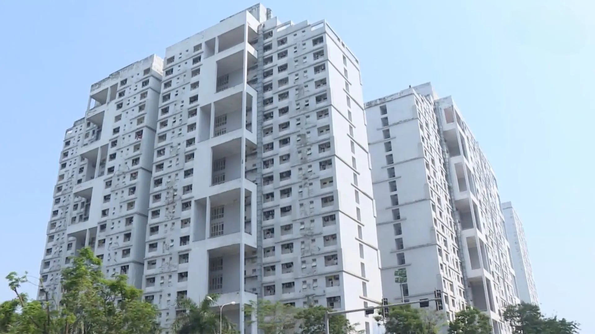 Giấc mơ an cư ngày càng xa vời